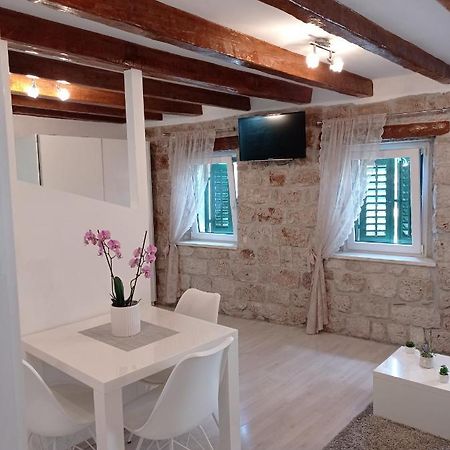 Studio Makala Trogir Exterior foto