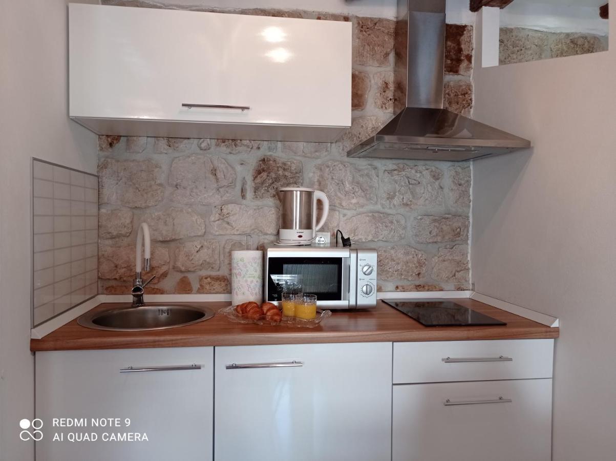 Studio Makala Trogir Exterior foto