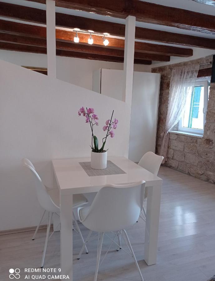 Studio Makala Trogir Exterior foto
